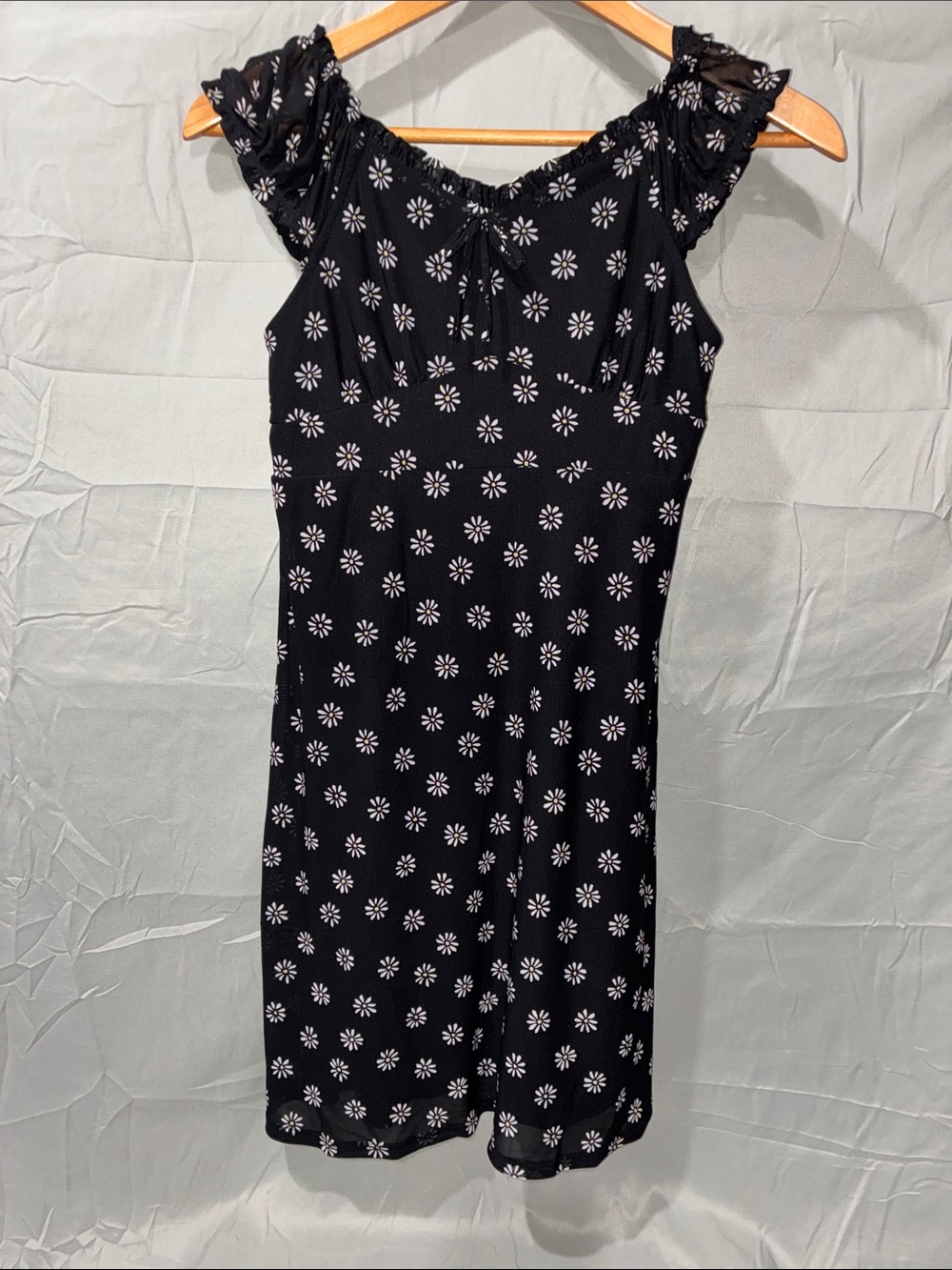 Girls Black Daisy-Print Casual Dress